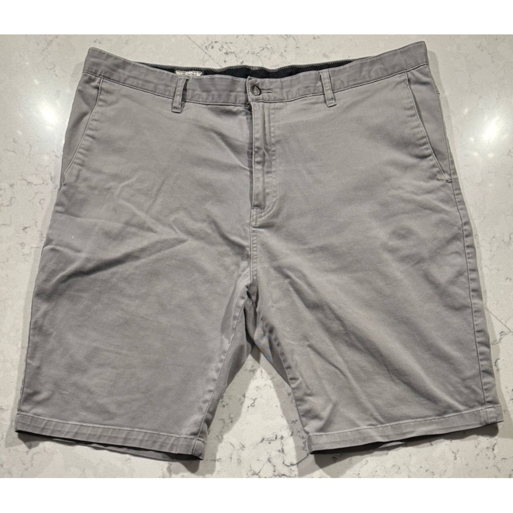 Volcom Chino Shorts Mens 40 Gray Skate Surf Streetwear Casual Beach Lifestyle